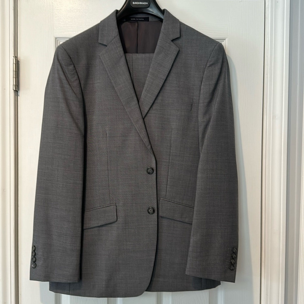 Bachrack 42R Suit Grey